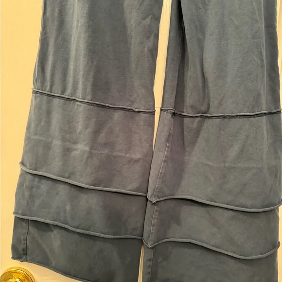 Matilda Jane | Finn Tiered Pants Full Length Ceil Blue Stretch Wide Leg - Picture 8 of 9